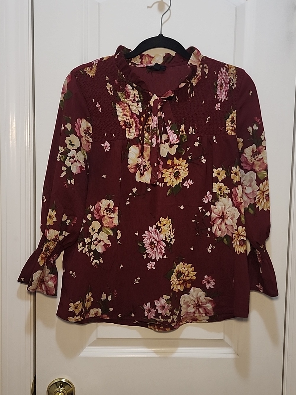 Mine Women's Burgundy Floral Chiffon Tie-Neck Blouse Top Size M Long Sleeves - Picture 2 of 13